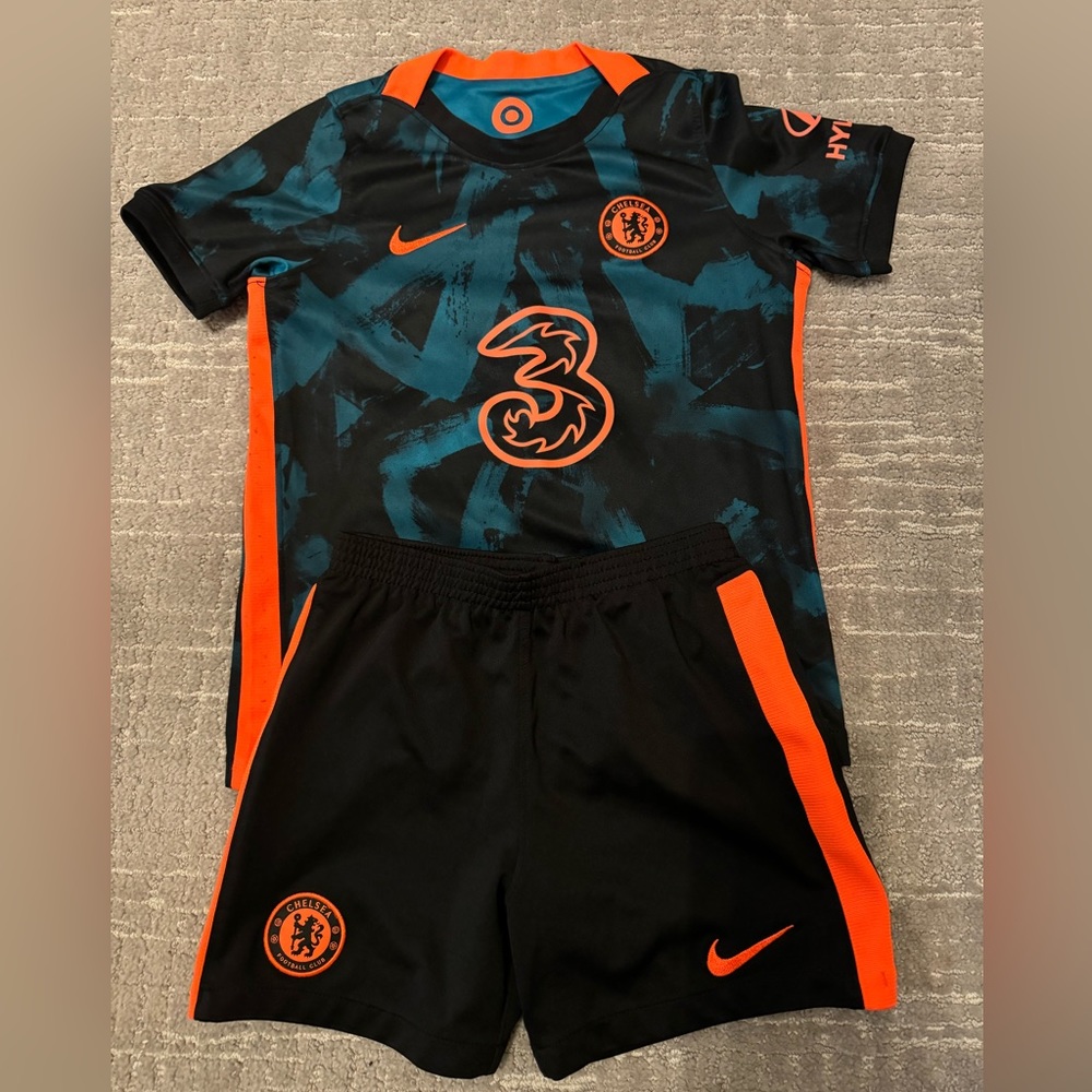 Kids Chelsea Pulisic Kit